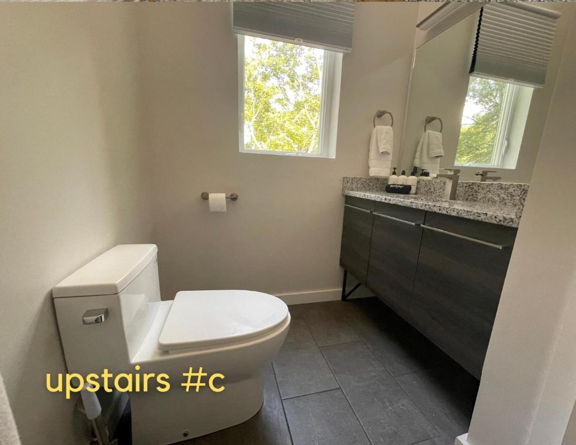 Normalbnb - 2 Blocks From Restaurants, Bars, Hospital أثينز، أوهايو المظهر الخارجي الصورة