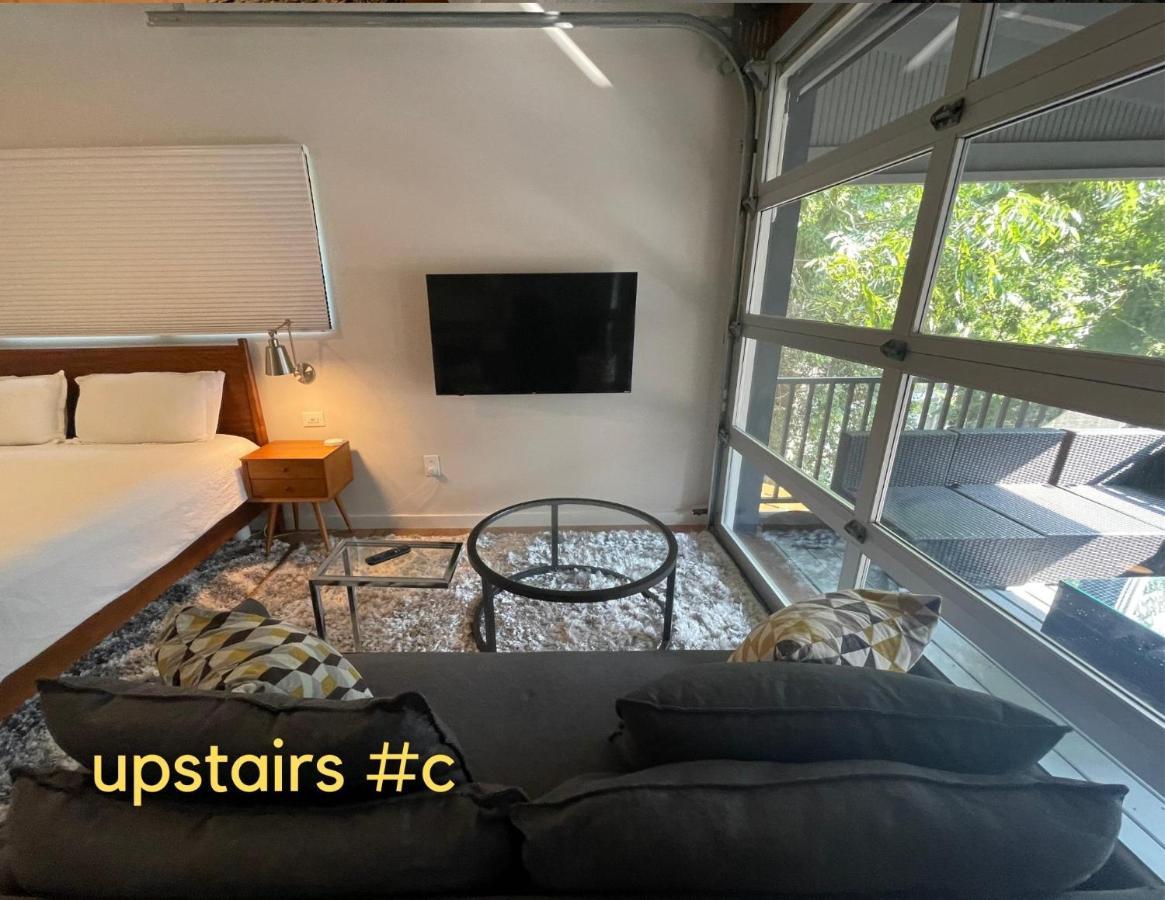 Normalbnb - 2 Blocks From Restaurants, Bars, Hospital أثينز، أوهايو المظهر الخارجي الصورة